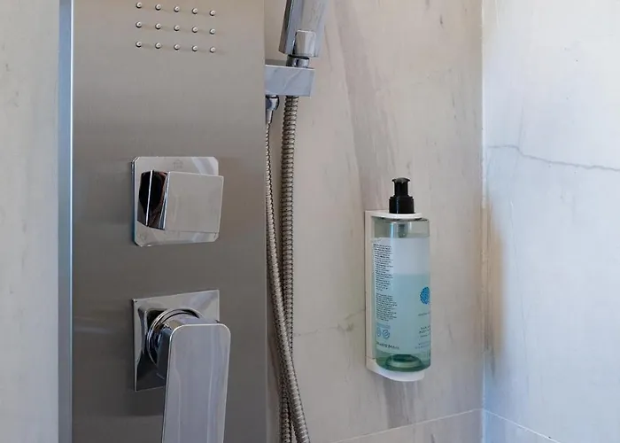 Otel Momo Seaview Hotel