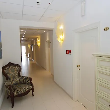 Momo Seaview 3*