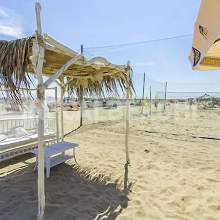 Momo Seaview Hotel