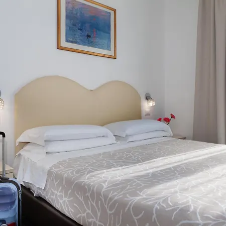 Momo Seaview Римини