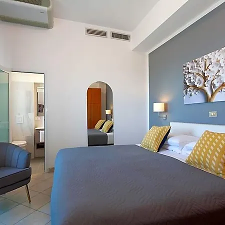 Hotel Momo Seaview 3*