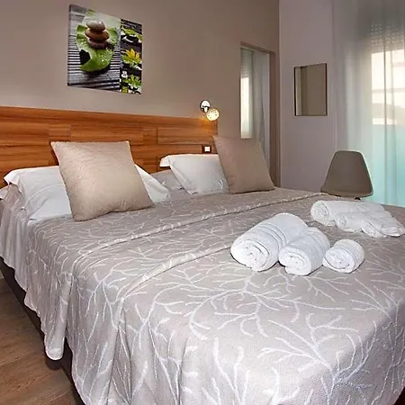 Momo Seaview Hotel 3*