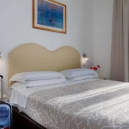Momo Seaview Hotel