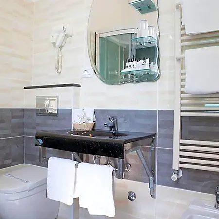Momo Seaview 3* Rimini