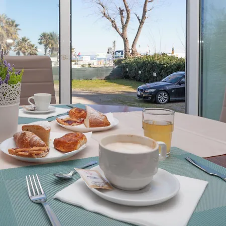 Hotel Momo Seaview Rimini