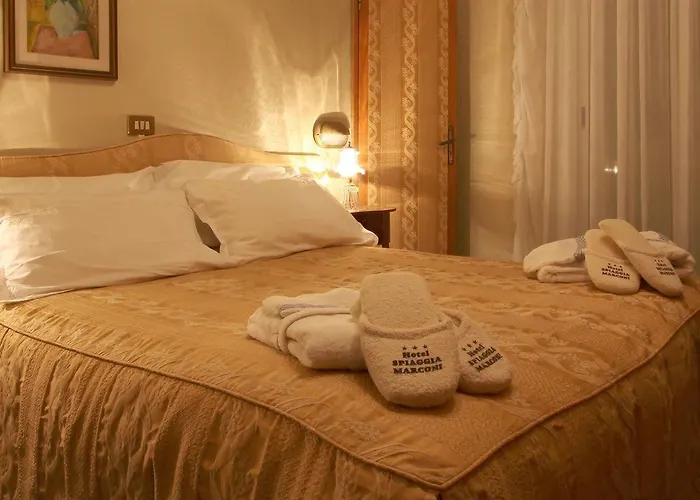 فندق Momo Seaview Hotel