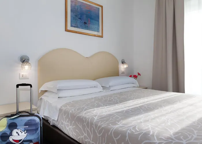 Momo Seaview Римини