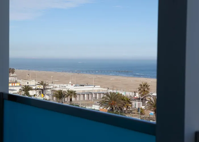 Momo Seaview Отель 3*
