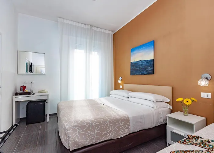 Отель Momo Seaview 3*