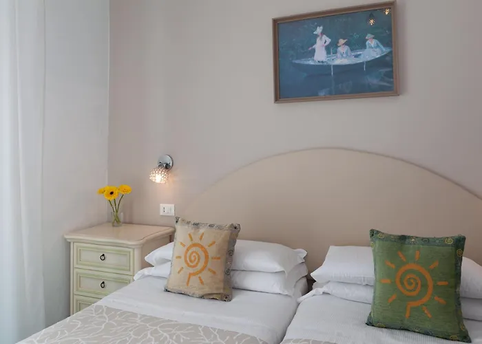Отель Momo Seaview