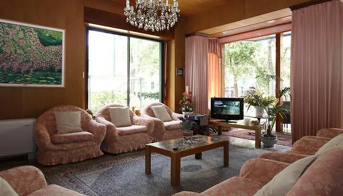 Отель Momo Seaview Римини