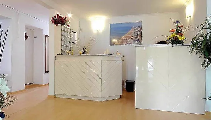 Momo Seaview Hotel فندق