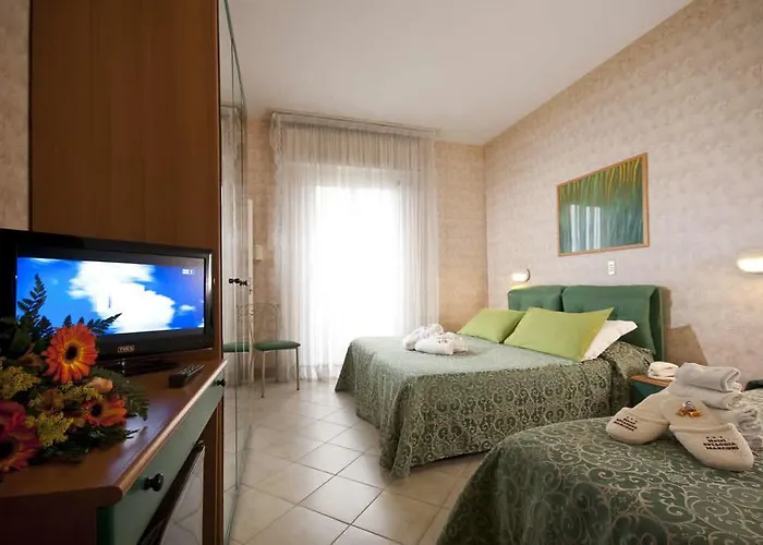 Momo Seaview 3* Римини