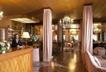 Momo Seaview 3* Римини