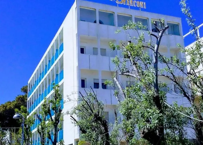 Momo Seaview Отель 3*